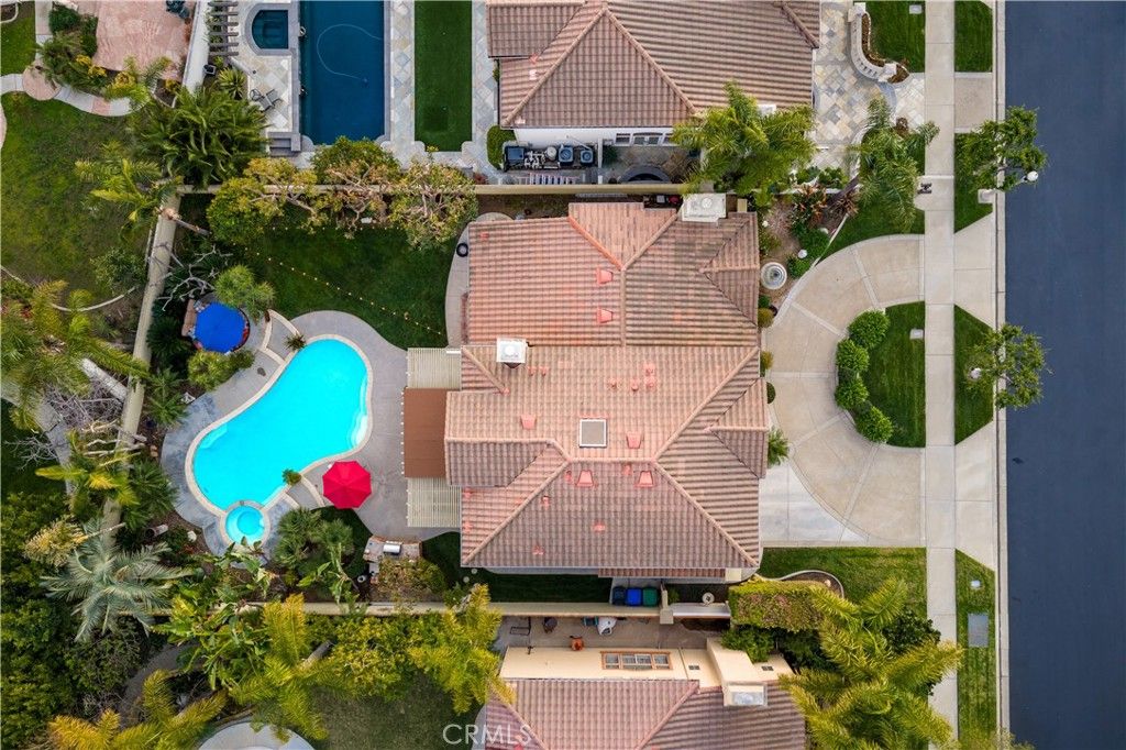 Image 2 of property listing at 5376 Edgewood Drive, La Verne, CA 91750