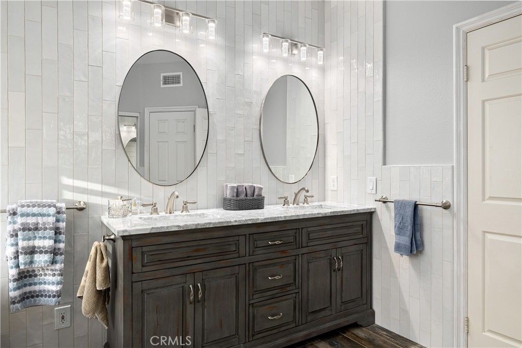 Image 39 of property listing at 5376 Edgewood Drive, La Verne, CA 91750