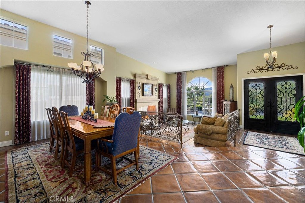 Image 9 of property listing at 5376 Edgewood Drive, La Verne, CA 91750