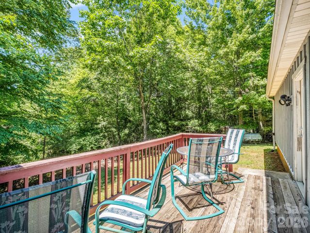 144 Old Homeplace Lane, Mills River, NC 28759