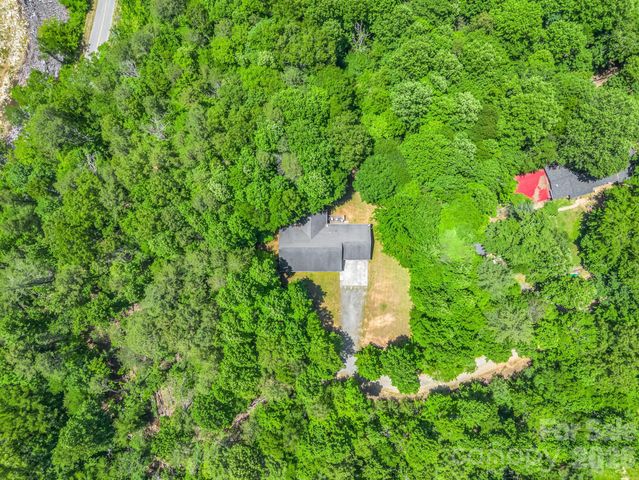 144 Old Homeplace Lane, Mills River, NC 28759