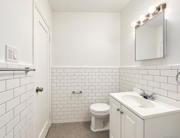440 Warburton Avenu Avenue 4J, Yonkers, NY 10701