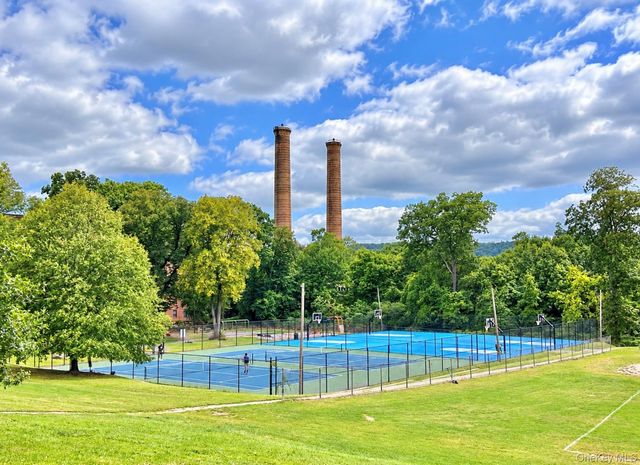 440 Warburton Avenu Avenue 4J, Yonkers, NY 10701