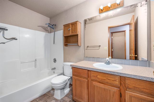 4209 W John Day Place, Kennewick, WA 99336