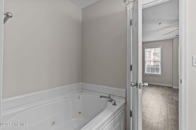 909 Litchfield Way B, Wilmington, NC 28405