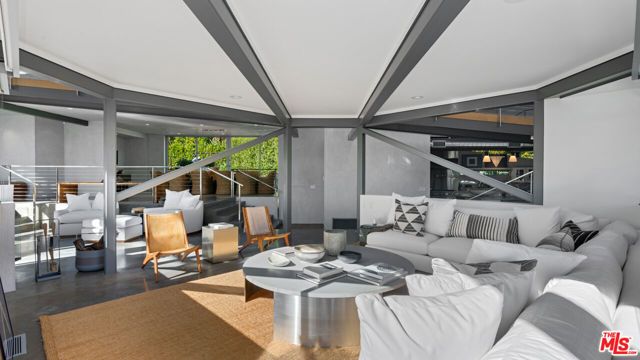 28827 Grayfox Street, Malibu, CA 90265