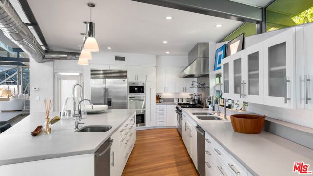 28827 Grayfox Street, Malibu, CA 90265