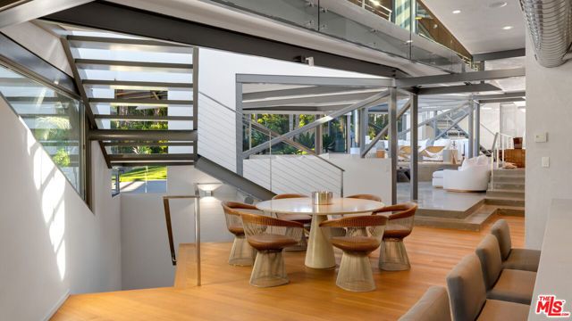 28827 Grayfox Street, Malibu, CA 90265