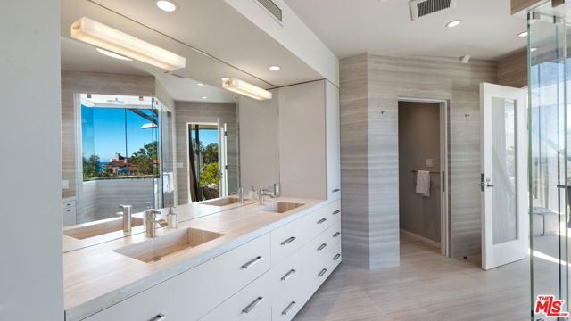 28827 Grayfox Street, Malibu, CA 90265