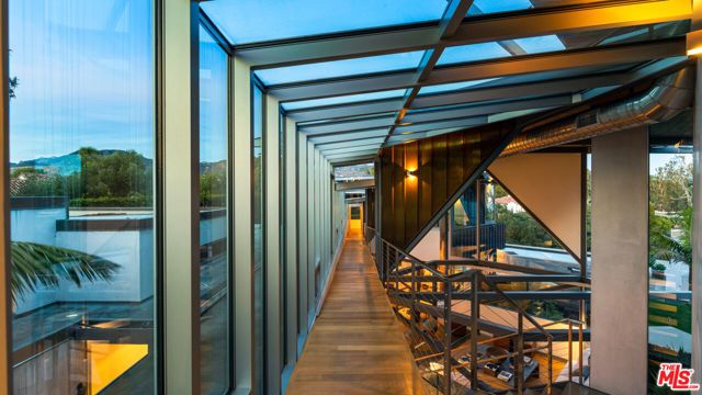 28827 Grayfox Street, Malibu, CA 90265