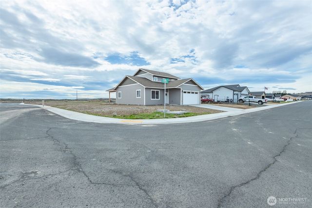 112 Sunwest Drive, Ephrata, WA 98823