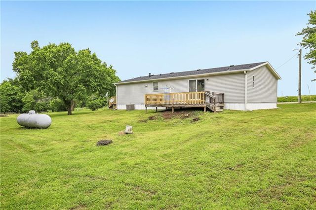 428 SW 850 Road, Chilhowee, MO 64733