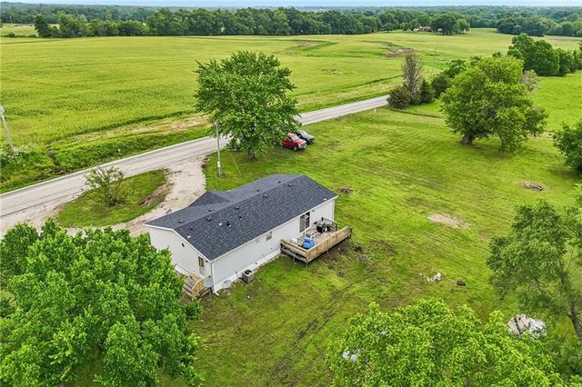 428 SW 850 Road, Chilhowee, MO 64733