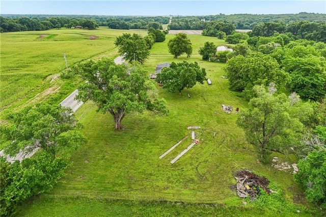 428 SW 850 Road, Chilhowee, MO 64733