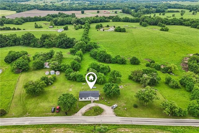 428 SW 850 Road, Chilhowee, MO 64733