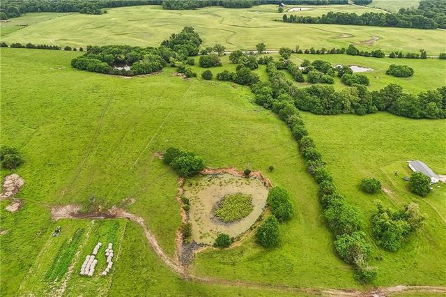 428 SW 850 Road, Chilhowee, MO 64733