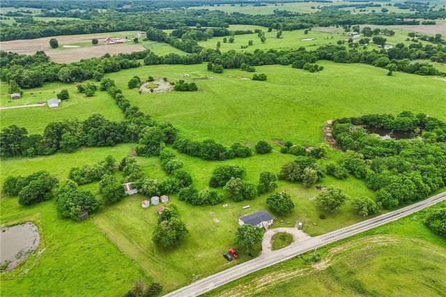 428 SW 850 Road, Chilhowee, MO 64733