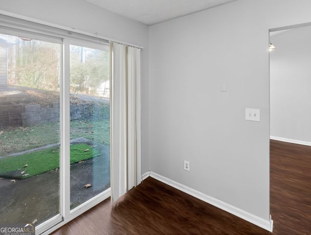 583 Tarragon Court SW, Atlanta, GA 30331