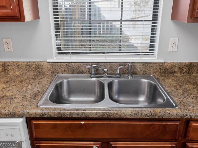 583 Tarragon Court SW, Atlanta, GA 30331