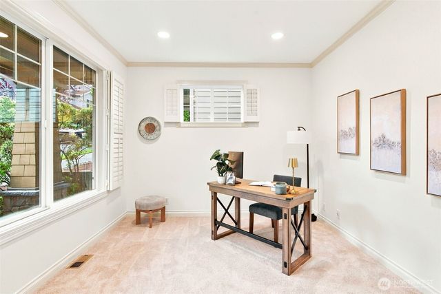 2117 NW Far Country Lane, Issaquah, WA 98027