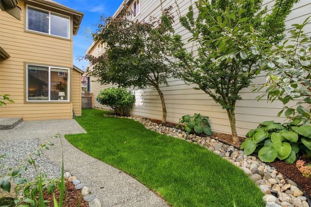 2117 NW Far Country Lane, Issaquah, WA 98027