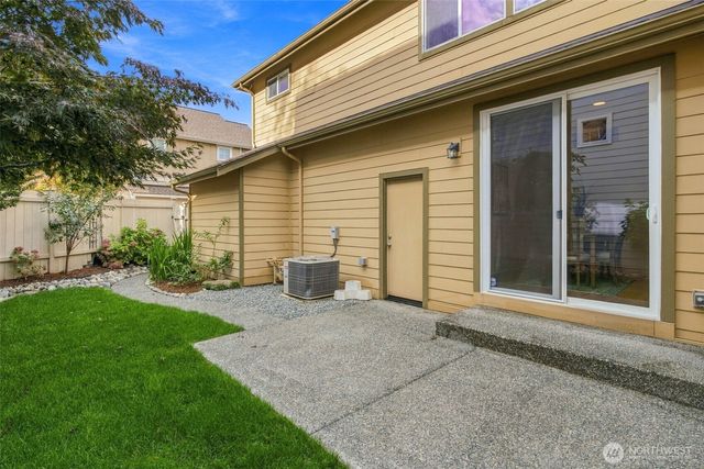 2117 NW Far Country Lane, Issaquah, WA 98027