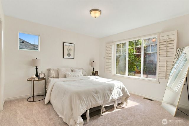 2117 NW Far Country Lane, Issaquah, WA 98027
