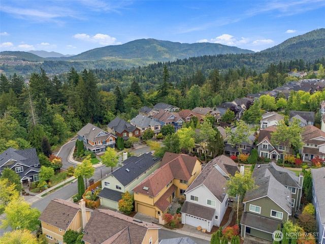 2117 NW Far Country Lane, Issaquah, WA 98027