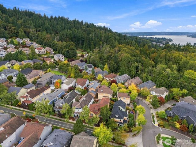 2117 NW Far Country Lane, Issaquah, WA 98027
