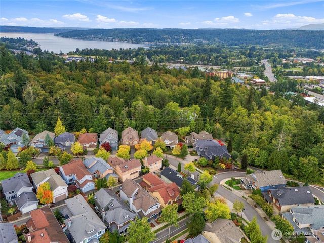 2117 NW Far Country Lane, Issaquah, WA 98027