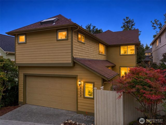 2117 NW Far Country Lane, Issaquah, WA 98027