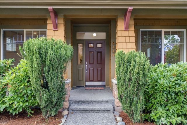 2117 NW Far Country Lane, Issaquah, WA 98027