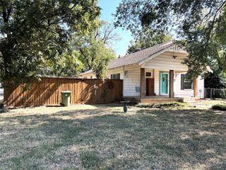 723 Woodrow Street, Arlington, TX 76012