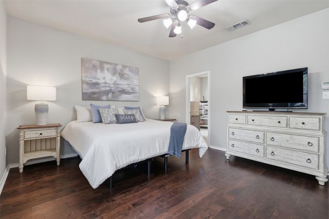 807 Huebner Way, Burleson, TX 76028