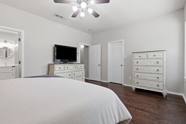 807 Huebner Way, Burleson, TX 76028