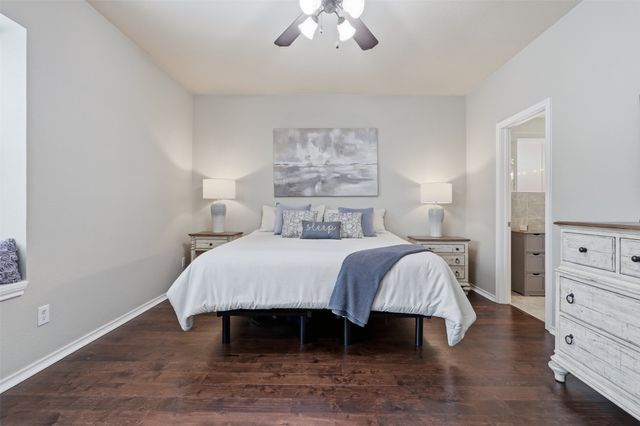 807 Huebner Way, Burleson, TX 76028