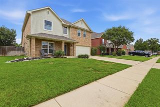 807 Huebner Way, Burleson, TX 76028