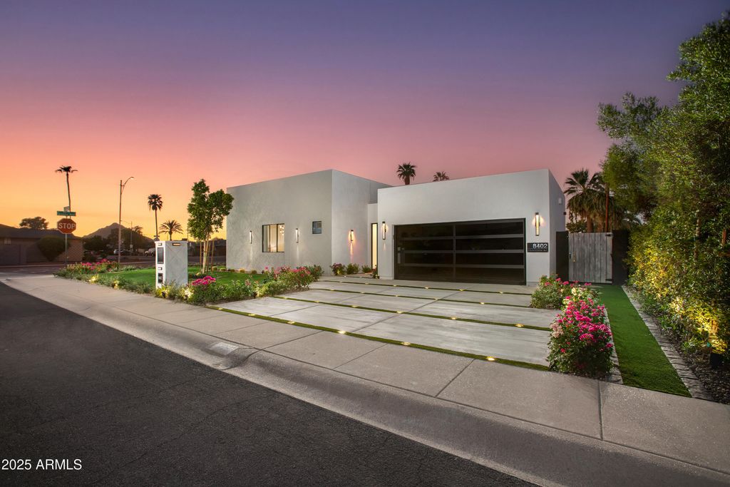 8402 E HEATHERBRAE Drive, Scottsdale, AZ 85251 — photo 3