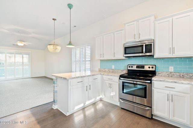 4238 Cherry Laurel Drive SE, Southport, NC 28461