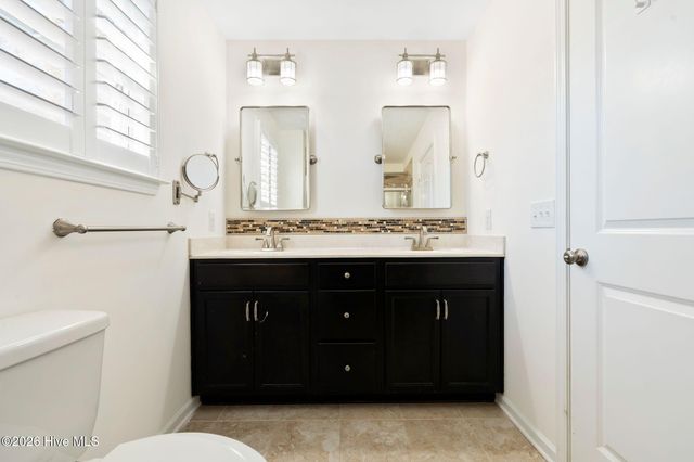 4238 Cherry Laurel Drive SE, Southport, NC 28461