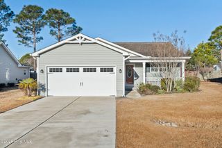 4238 Cherry Laurel Drive SE, Southport, NC 28461