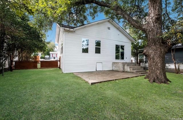 735 Gulf, San Antonio, TX 78202