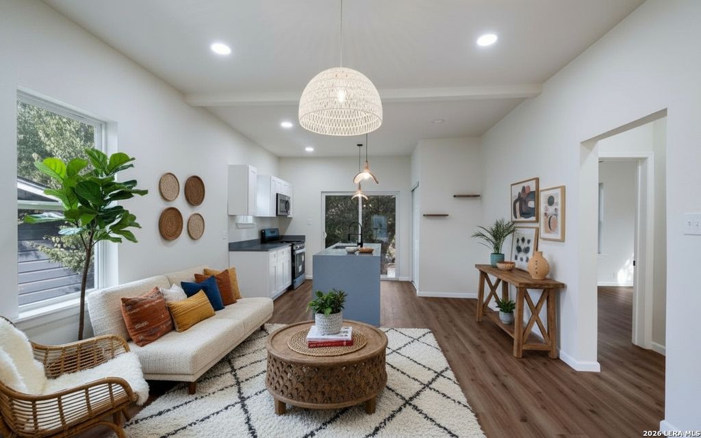 735 Gulf, San Antonio, TX 78202