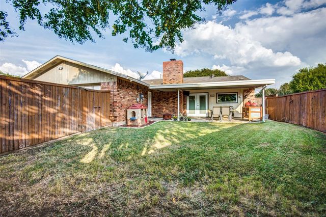 6005 Blair Oaks Drive, The Colony, TX 75056