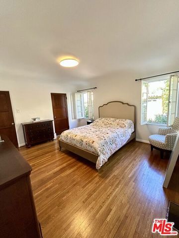 8673 W Olympic Boulevard, Los Angeles, CA 90035