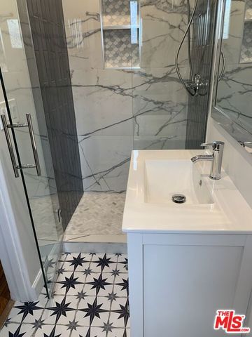 8673 W Olympic Boulevard, Los Angeles, CA 90035