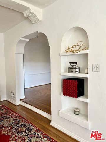 8673 W Olympic Boulevard, Los Angeles, CA 90035