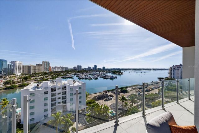111 GOLDEN GATE POINT 802PH, Sarasota, FL 34236