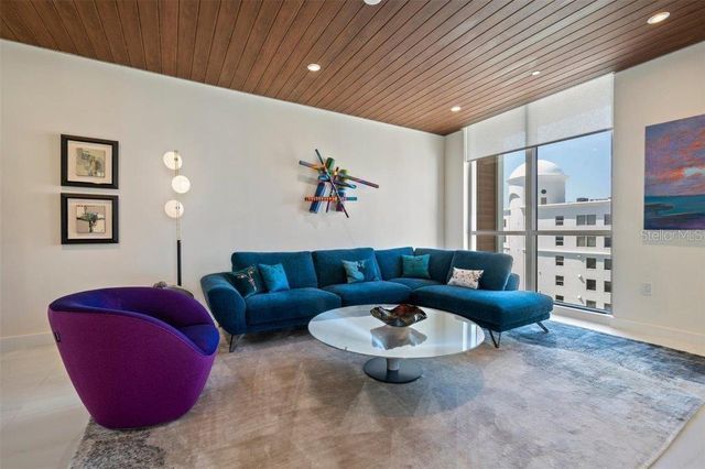 111 GOLDEN GATE POINT 802PH, Sarasota, FL 34236