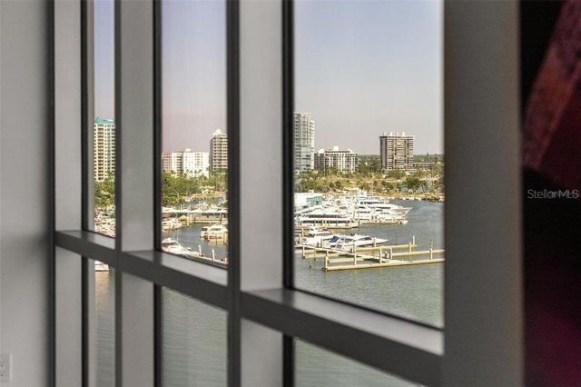 111 GOLDEN GATE POINT 802PH, Sarasota, FL 34236